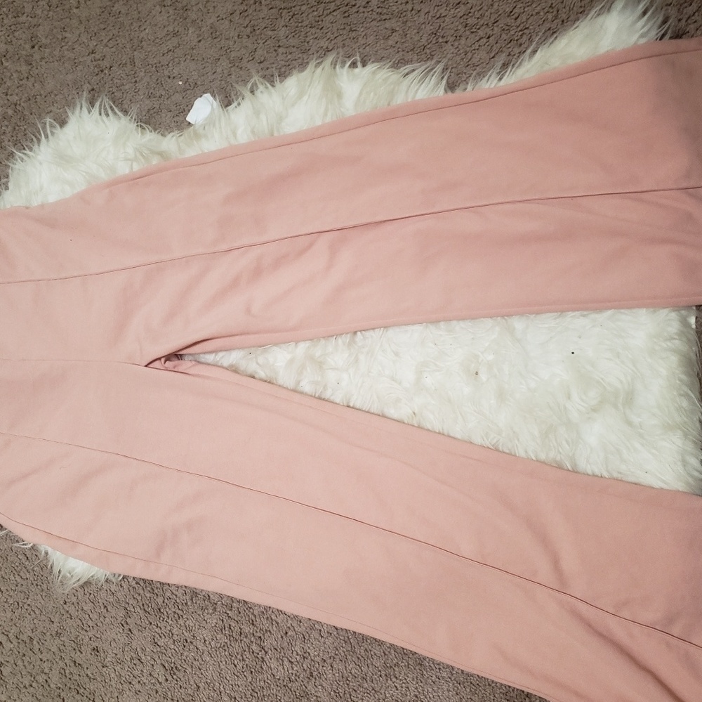 Fashion nova flair highwaisted pants